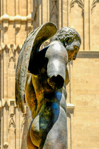 AnnaOrtega